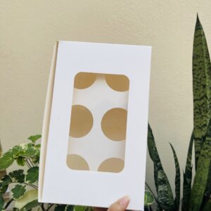 6 CAVITY CUPCAKE BOX WITH WINDOW