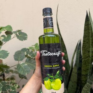 TASTECRAFT GREEN APPLE FLAVOURED FRUIT SYRUP - 750 ML PACK