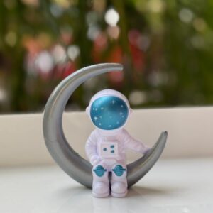 MOON FIGURE MINIATURE (COLOUR AS PER AVAILABILITY) - 1 PC
